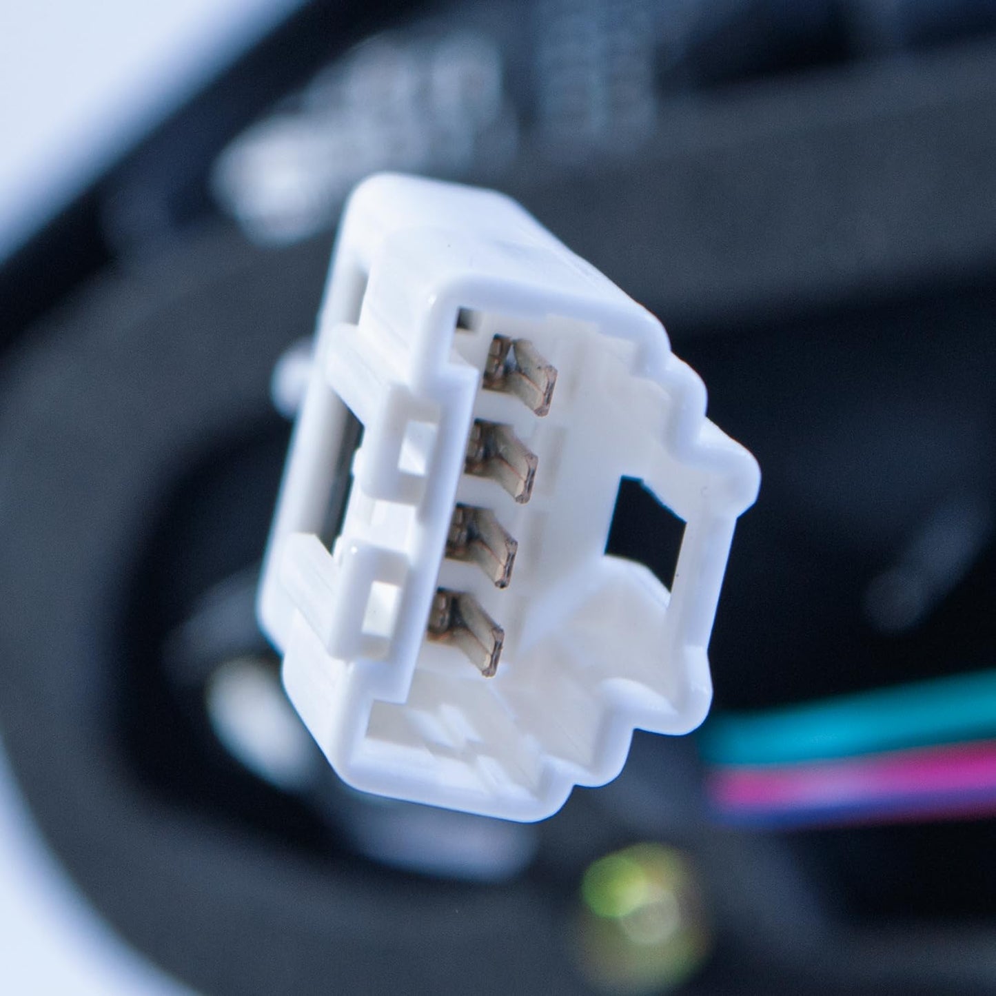 Calavera Derecha Interior Compatible con Versa 2020 2021 2022 2023 2024 | Sin Arnes | Con Filo Oscuro | Rojo Blanco Rojo