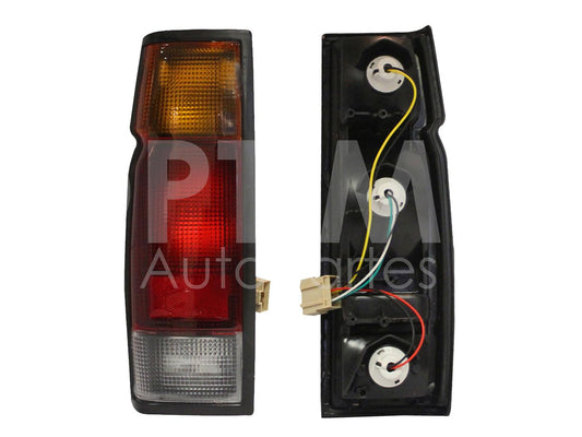 1994 - 2001  NISSAN D-21 CALAVERA IZQ C/ARNES CORTA (AMBAR/ROJA/BLANCO)