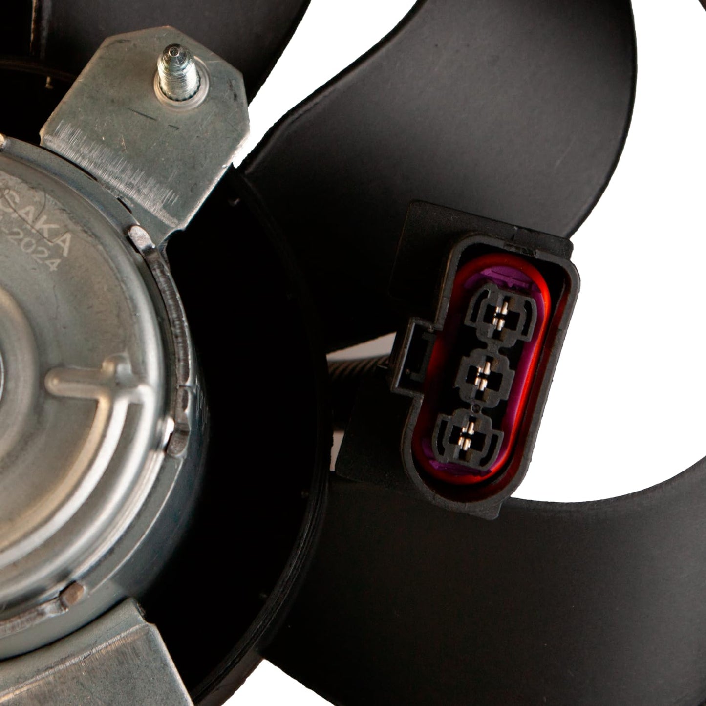 Moto Ventilador Compatible con JETTA/GOLF A4 1.8L/2.0L 1999 2000 2001 2002 2003 2004 2005 2006 2007 > Para Aire Acondicionado > Sin Tolva CHICO EMBRA 3PIN (MOTOR/ASPA)