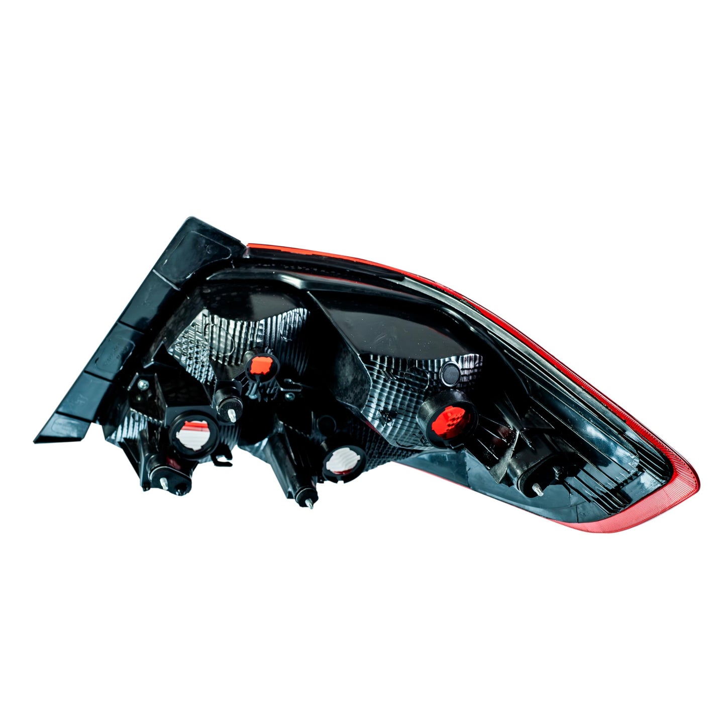 CHEVROLET AVEO 2018 2019 2020 2021 2022 2023 CALAVERA IZQ C/ARNES (ROJO/BLANCO)