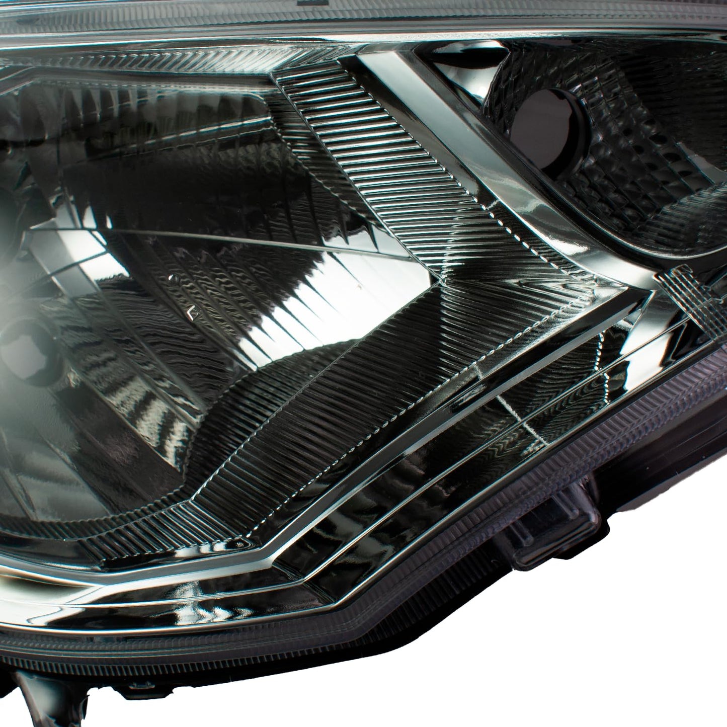 Faro Delantero Derecho DG Attitude 2015 2016 2017 2018 2019 2020 2021 2022 2023 2024 | Fondo Cromado