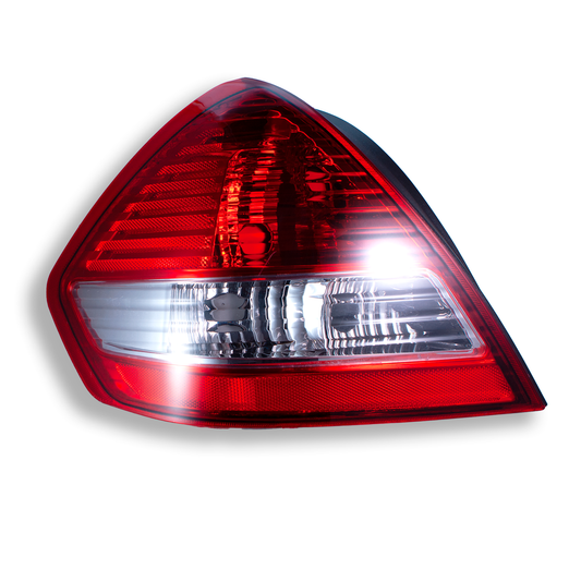 Calavera Izquierda compatible con Tiida Sedan 2006 2007 2008 2009 2010 2011 2012 2013 2014 2015 2016 2017 | Sin Arnes | 4 Puertas | Rojo Blanco