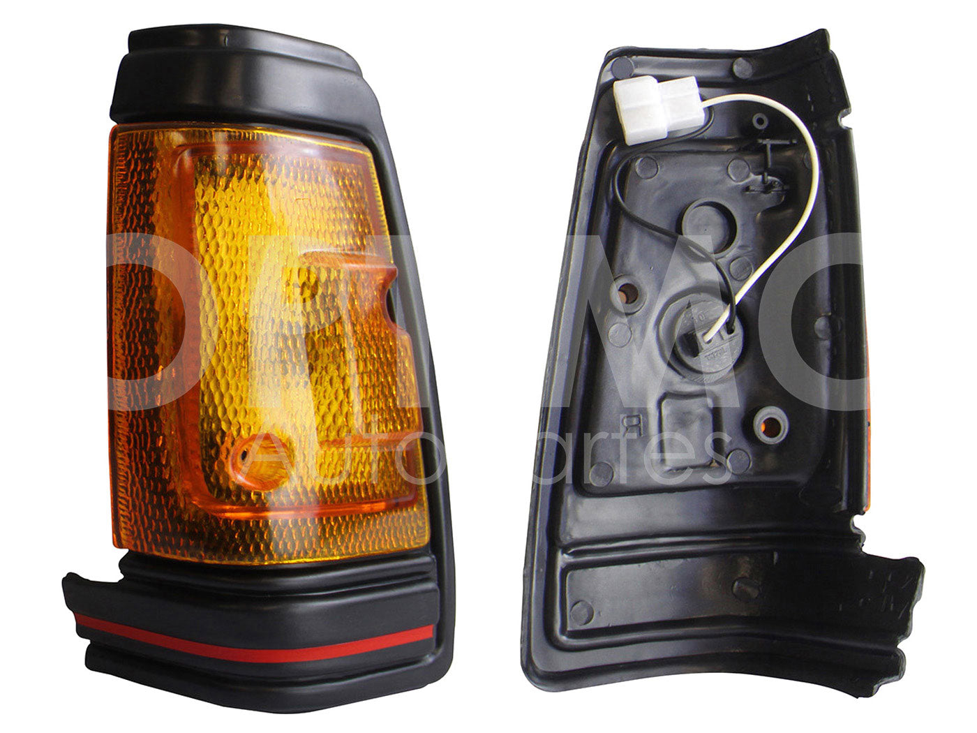 NISSAN 720 1992 1993 CUARTO ESQ IZQ NEGRO LINEA ROJA C/ARNES (EMP/2PZS)